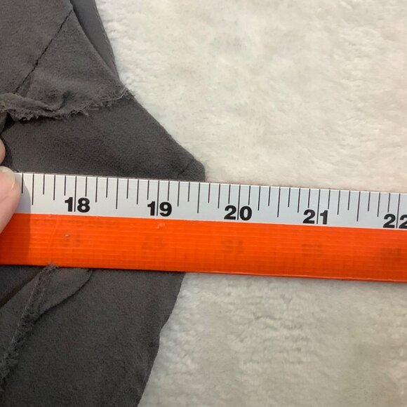 Gap Maternity Boho Flowy Gray Frayed Lined Silk Sleeveless Blouse Top XL - Picture 6 of 8